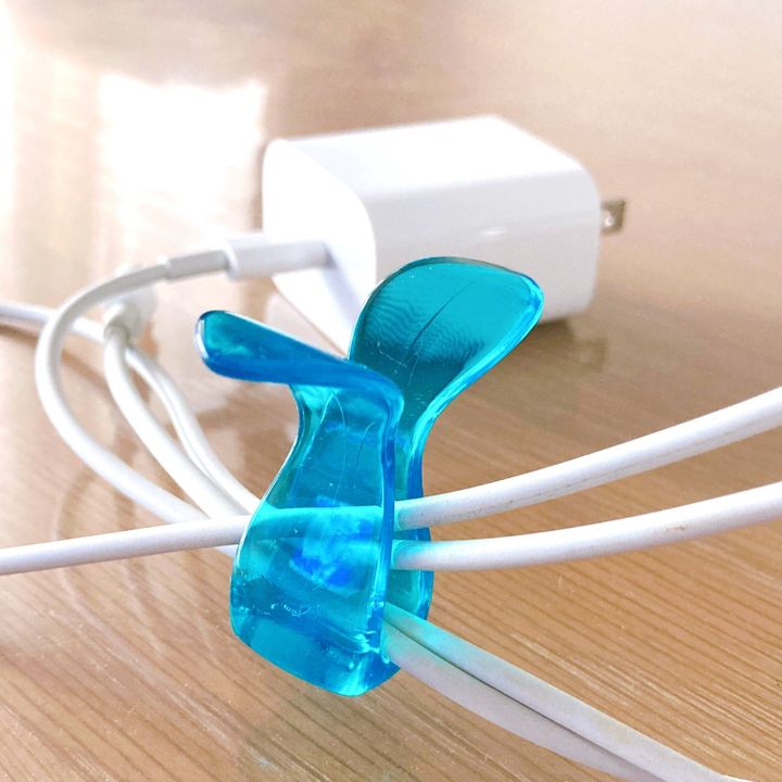 ケーブルホルダー