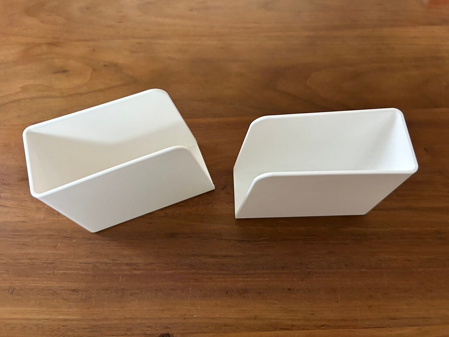 【セリア】伸縮するから使える！仕分けに便利なインナーケース！