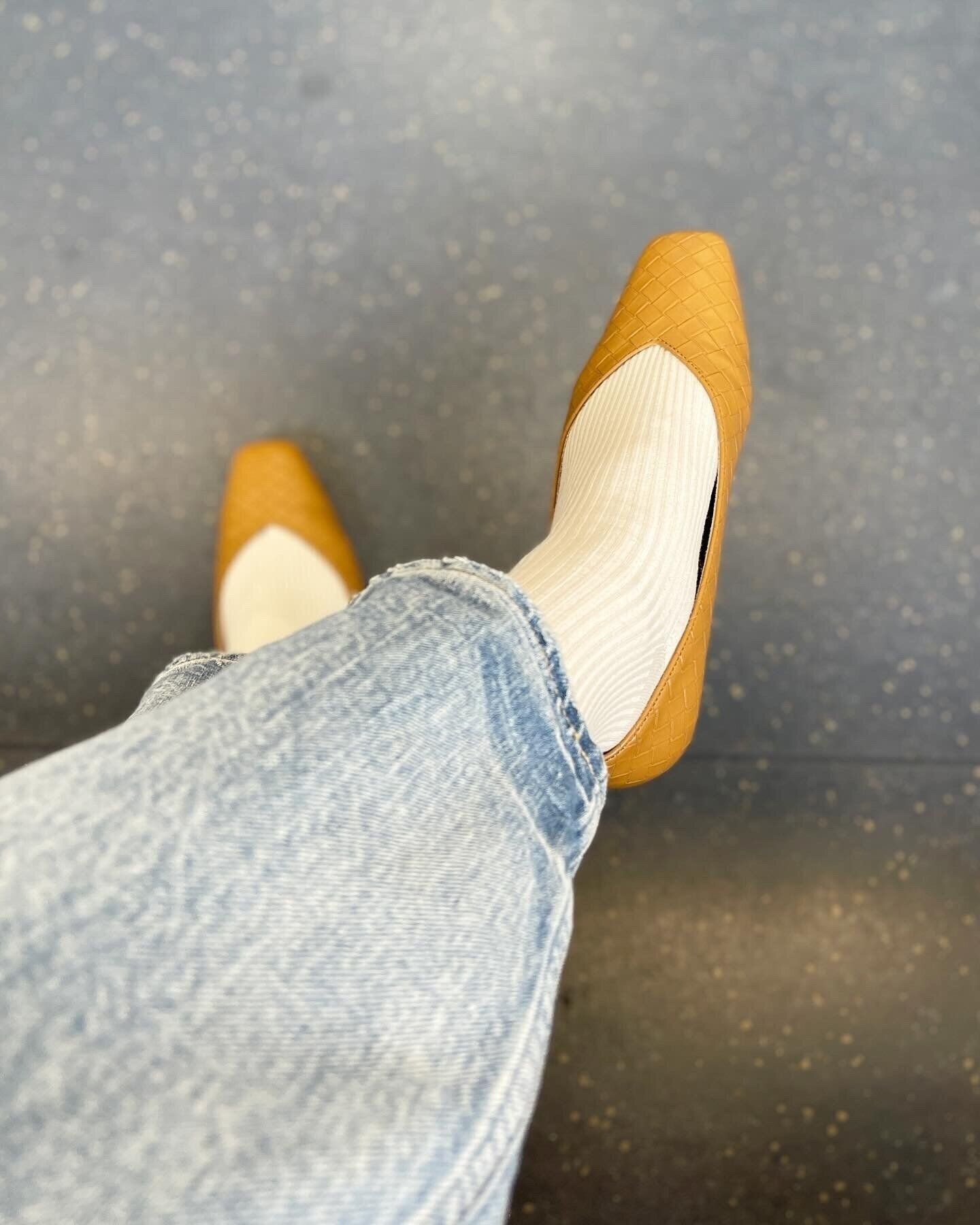 デニムに白ソックス