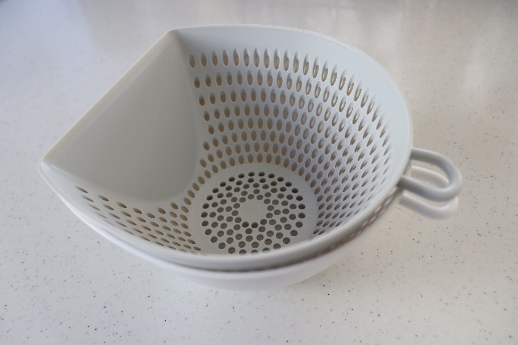 キッチンのボウルに チリトリ が合体すると何が起きる サンキュ