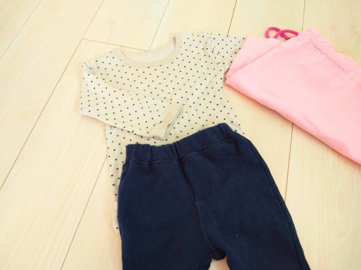 子ども服の上下セット