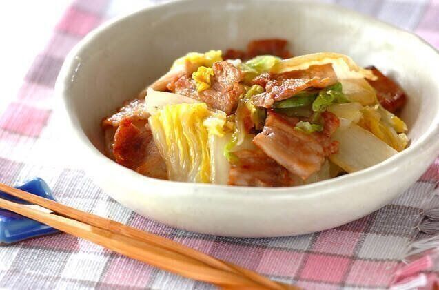 白菜と豚バラ肉の蒸し煮