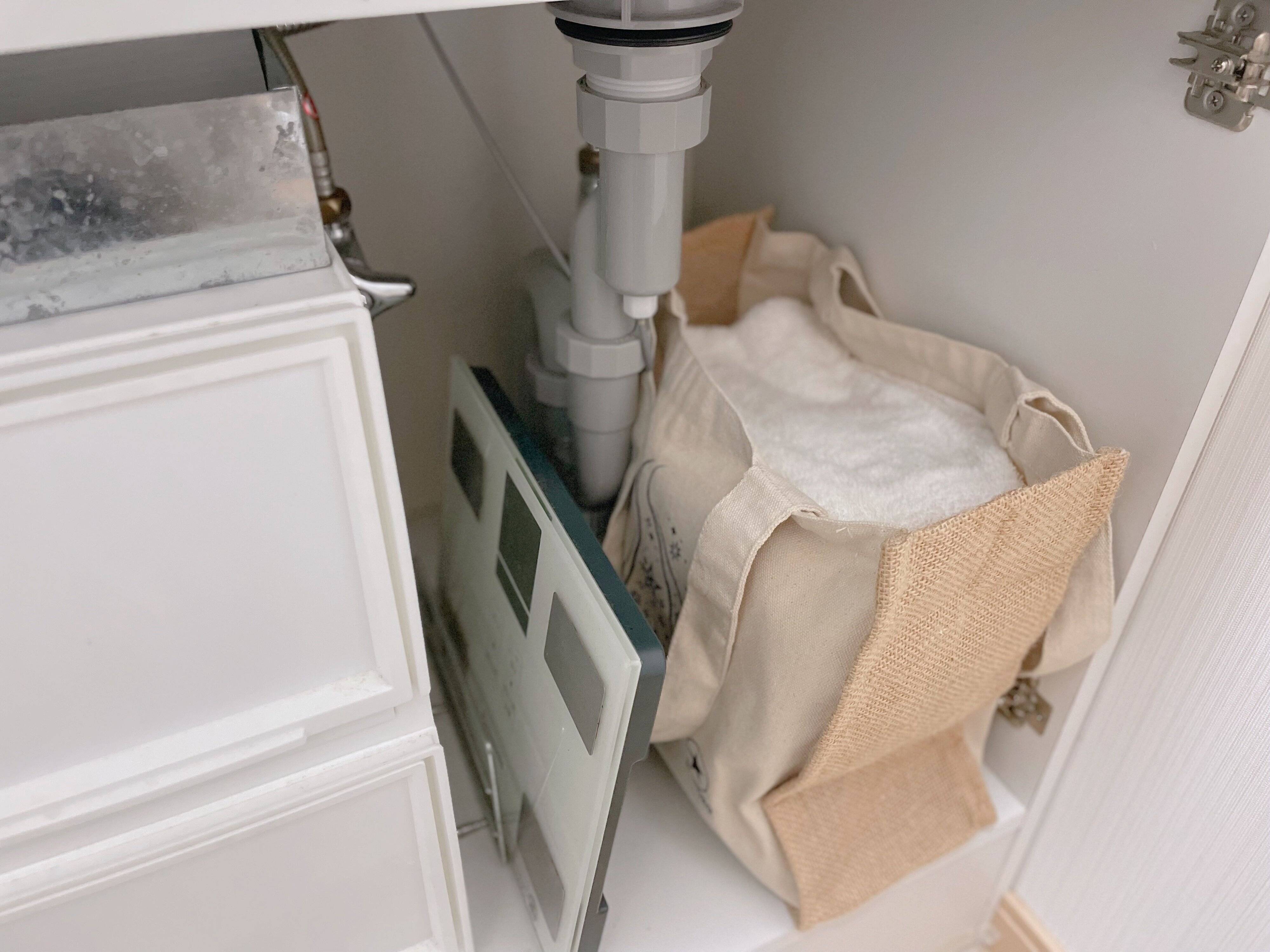 日常タオルでは抵抗があるものを拭くときにも使える