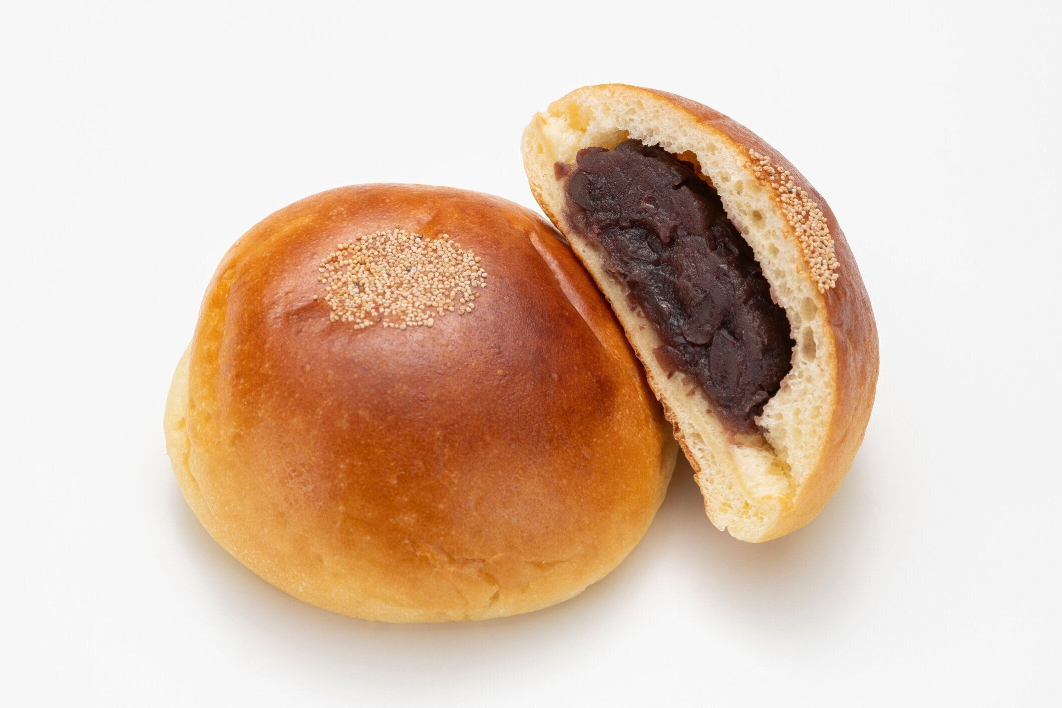 テーブルの上のアンパン、甘いビーンパン