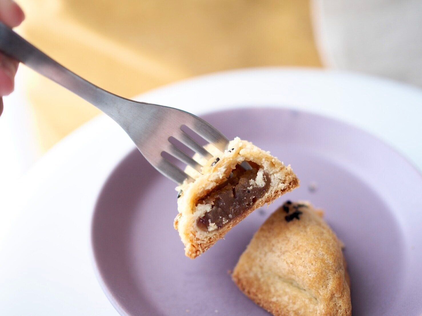 シャトレーゼ「熊本県産ゴールドスイート 焼き芋パイ」断面写真