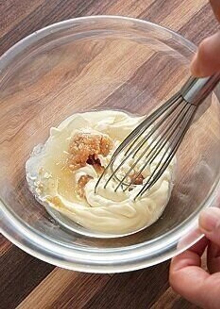 こくのあるみそマヨドレでたっぷりの生野菜を レタスサラダ サンキュ こくのあるみそマヨドレでたっぷりの生野菜を レタスサラダ サンキュ