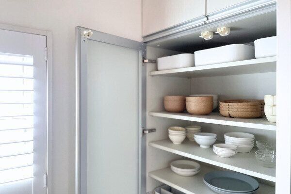 整った食器棚