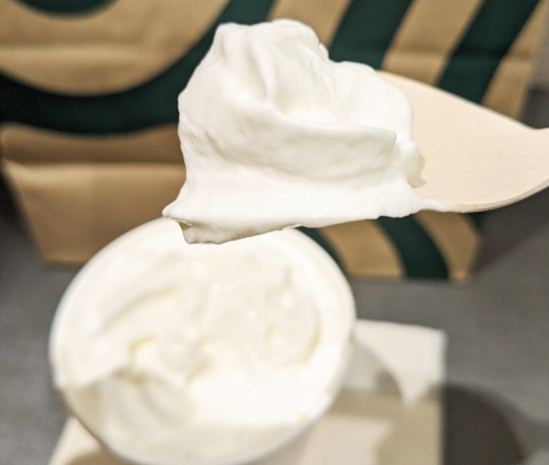 スターバックス　ホワイトホットチョコレート