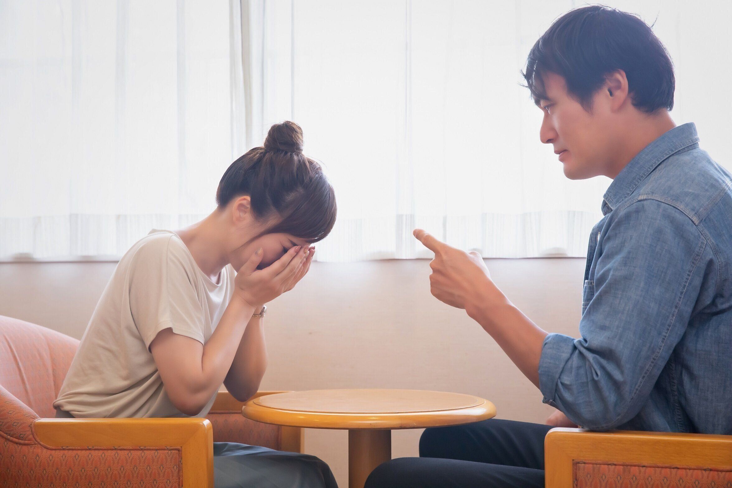 うちの夫はモラハラ夫？「モラハラ地獄」の最中にやってはいけない5つのこと