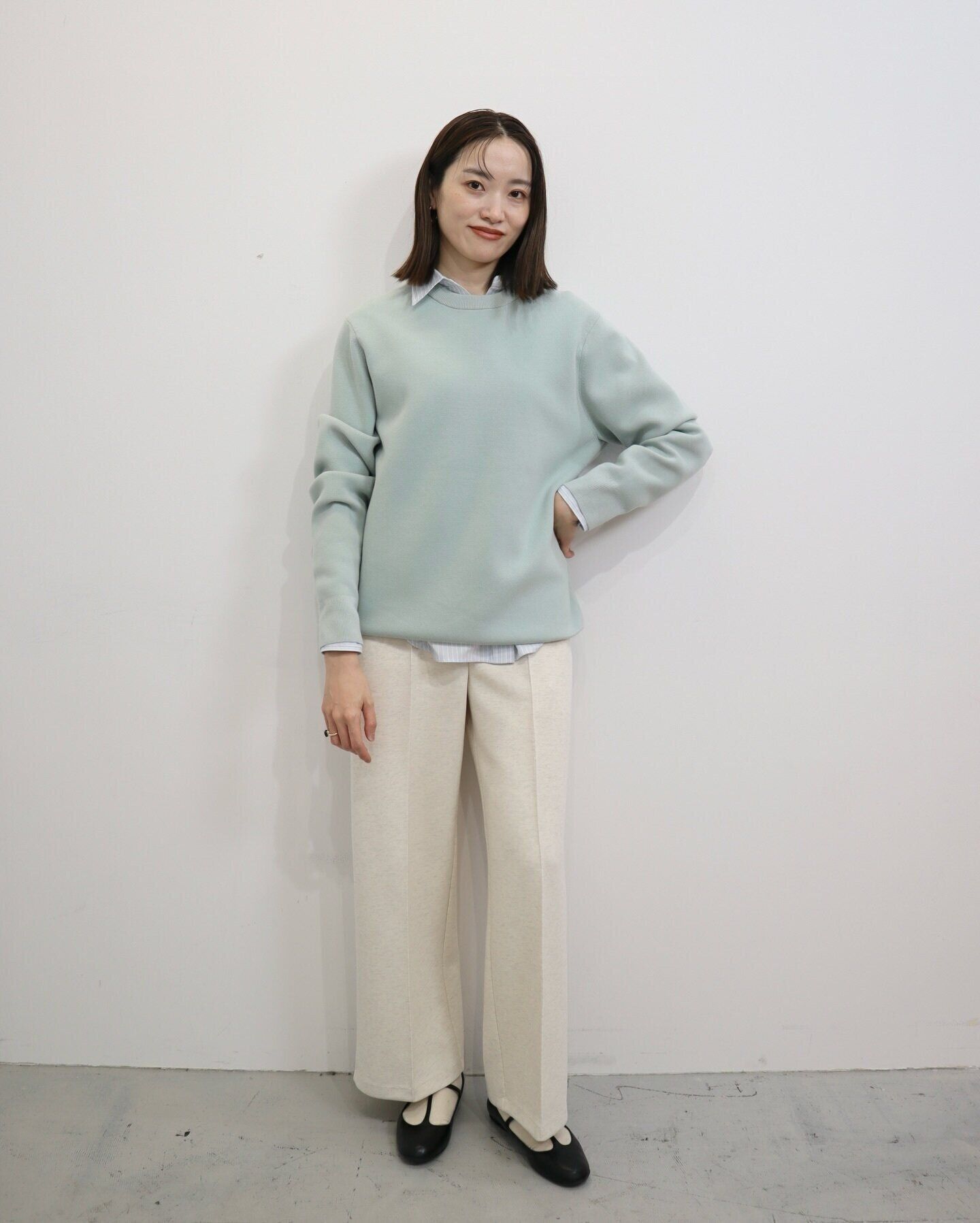 【ユニクロ】30代40代向けシンプルが映える「きれい色ニット」特集