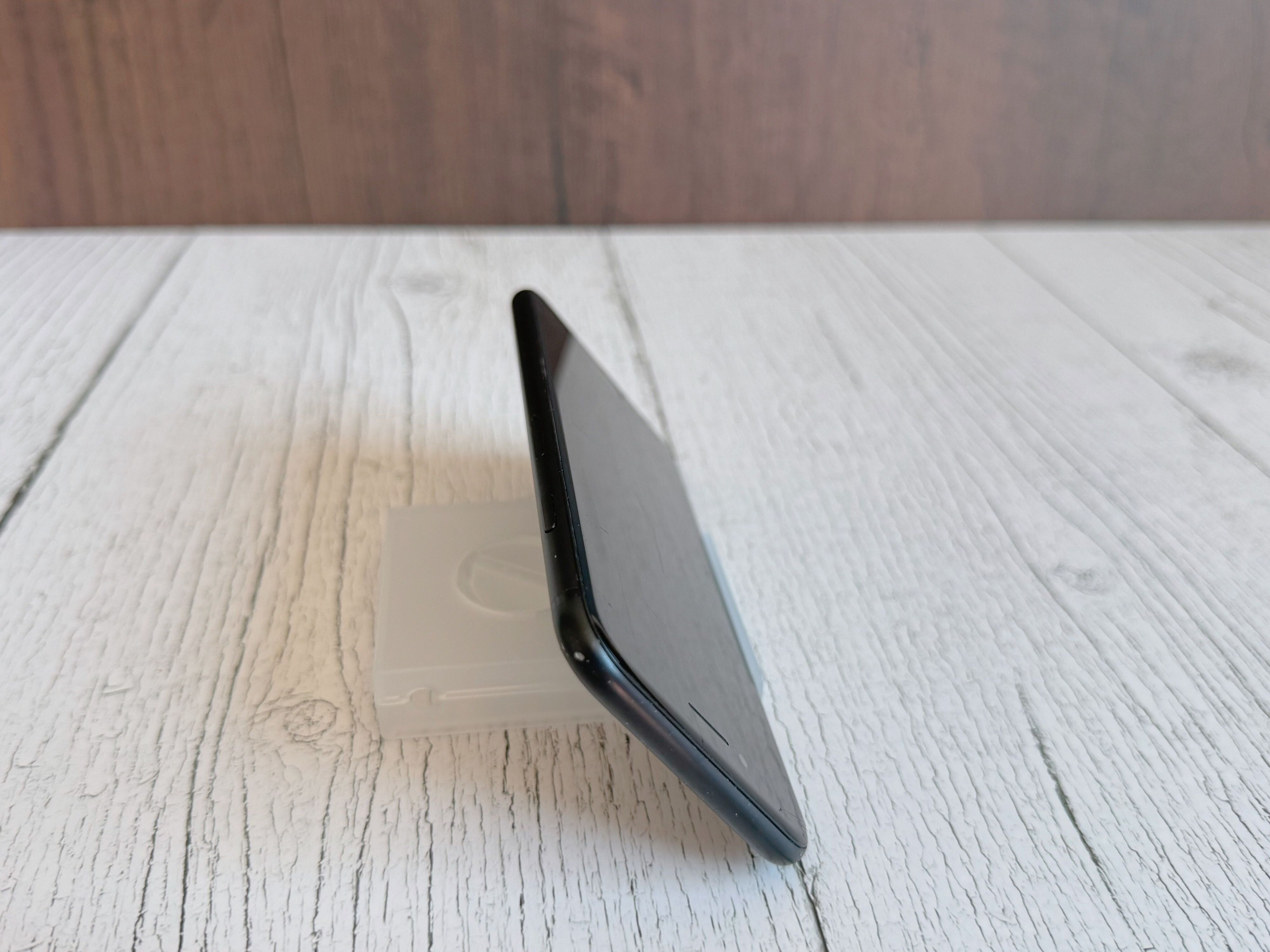 3．スマホスタンドとしても使えるから