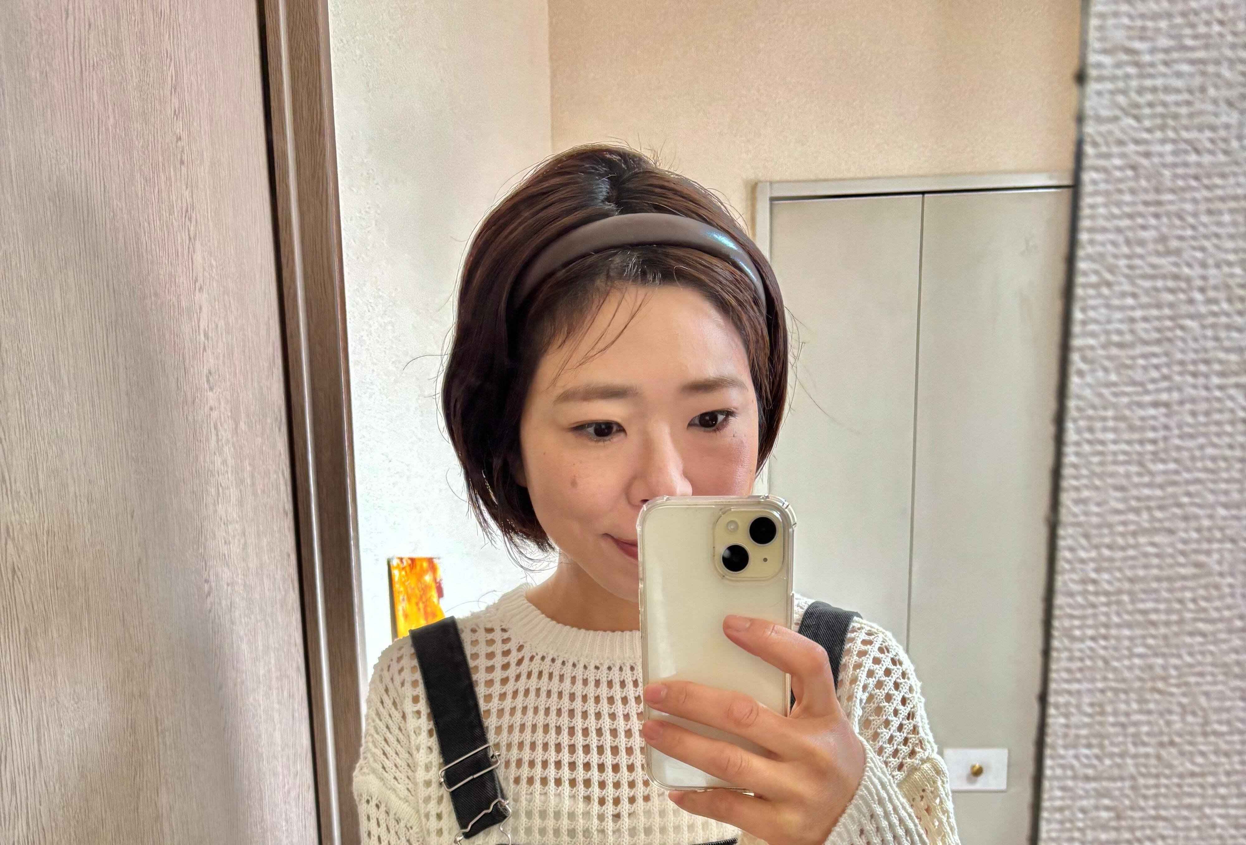 カチューシャの女性