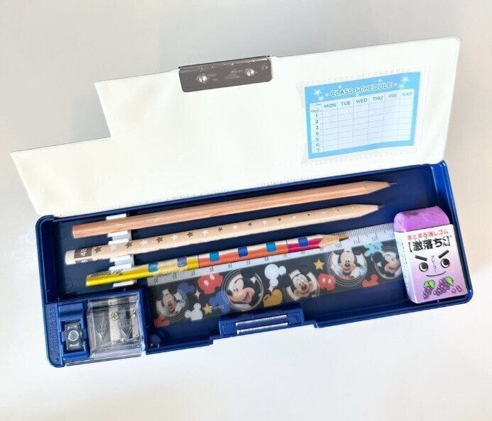 【ダイソー】三角えんぴつがピッタリすぎる！両開き筆箱