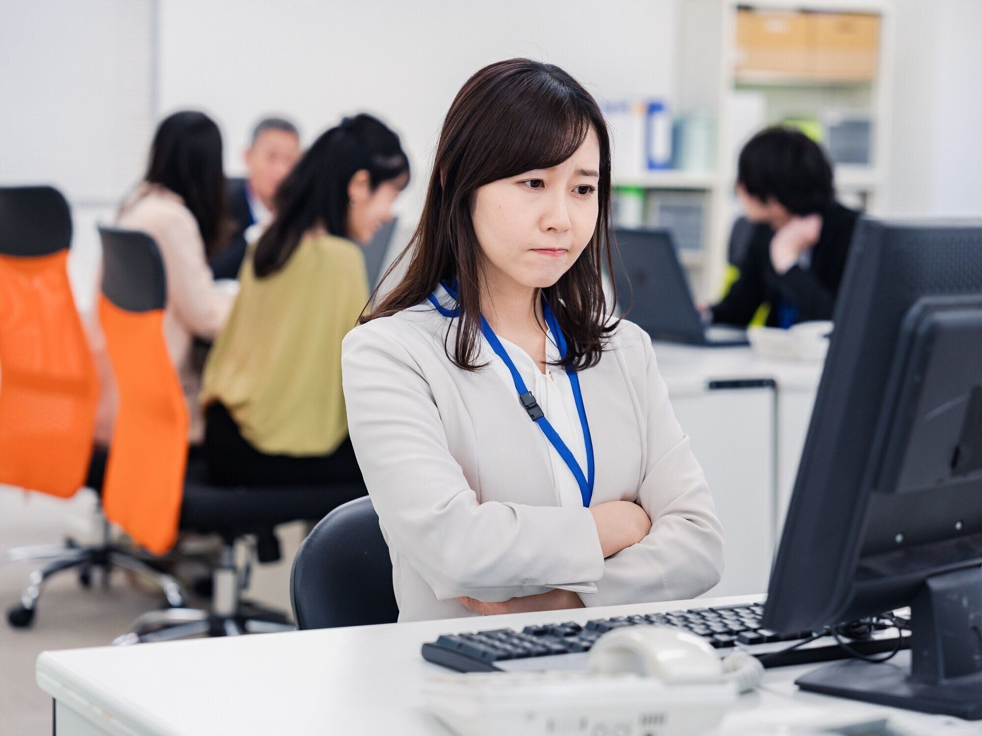 働き方に悩むビジネスマン