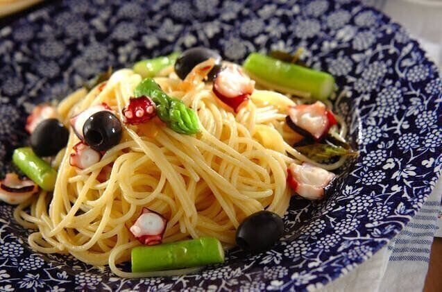 タコとアスパラのパスタ