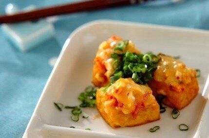 厚揚げのキムチーズ焼き
