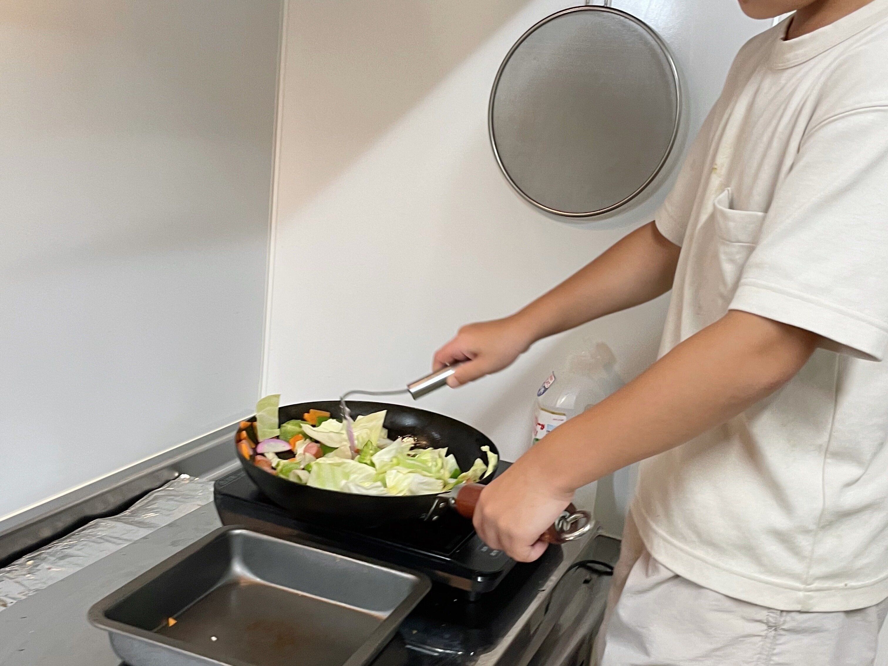 3．ごはんをいっしょにつくる