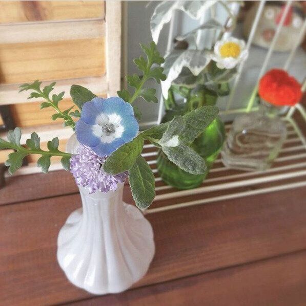お花lifeスタートのお供に セリアの花瓶 活用術 サンキュ