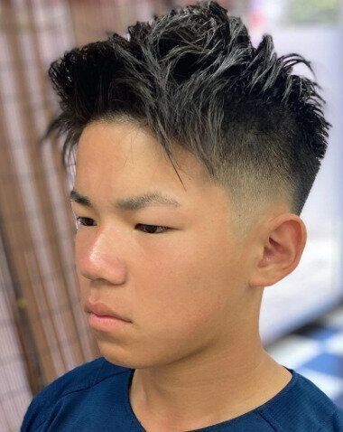 攻めなデザインがクール！スパイキーフェードスタイル