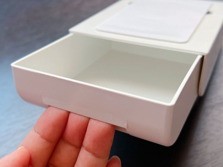 ダイソーの「取り付け式引き出し」が小物収納にぴったり!