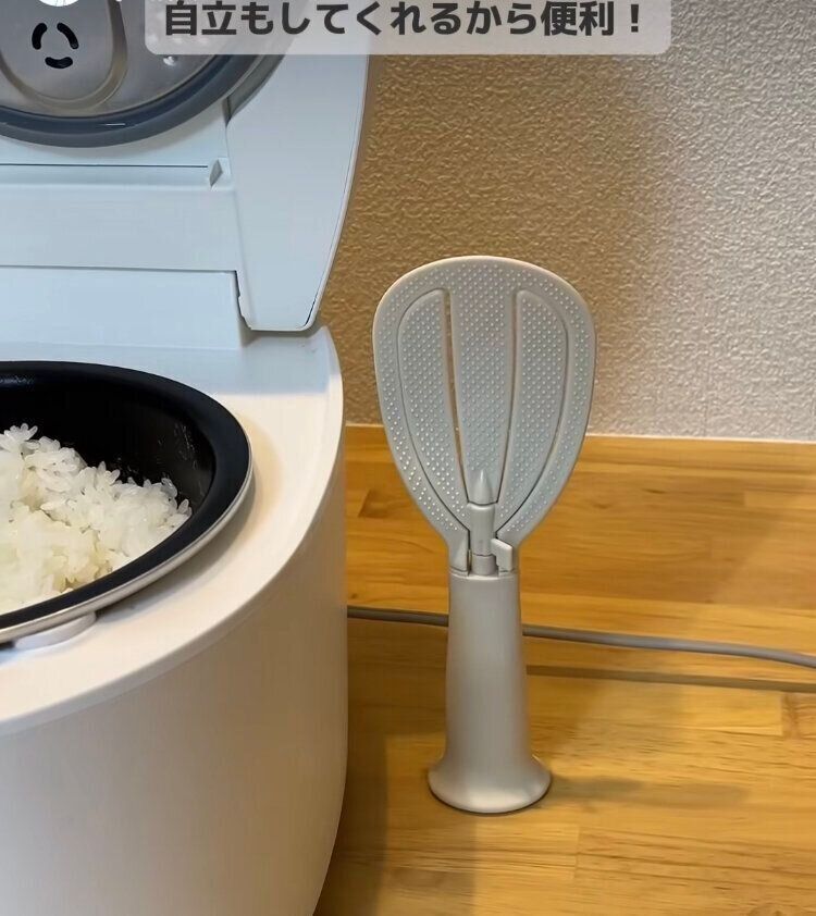 米とぎしゃもじ