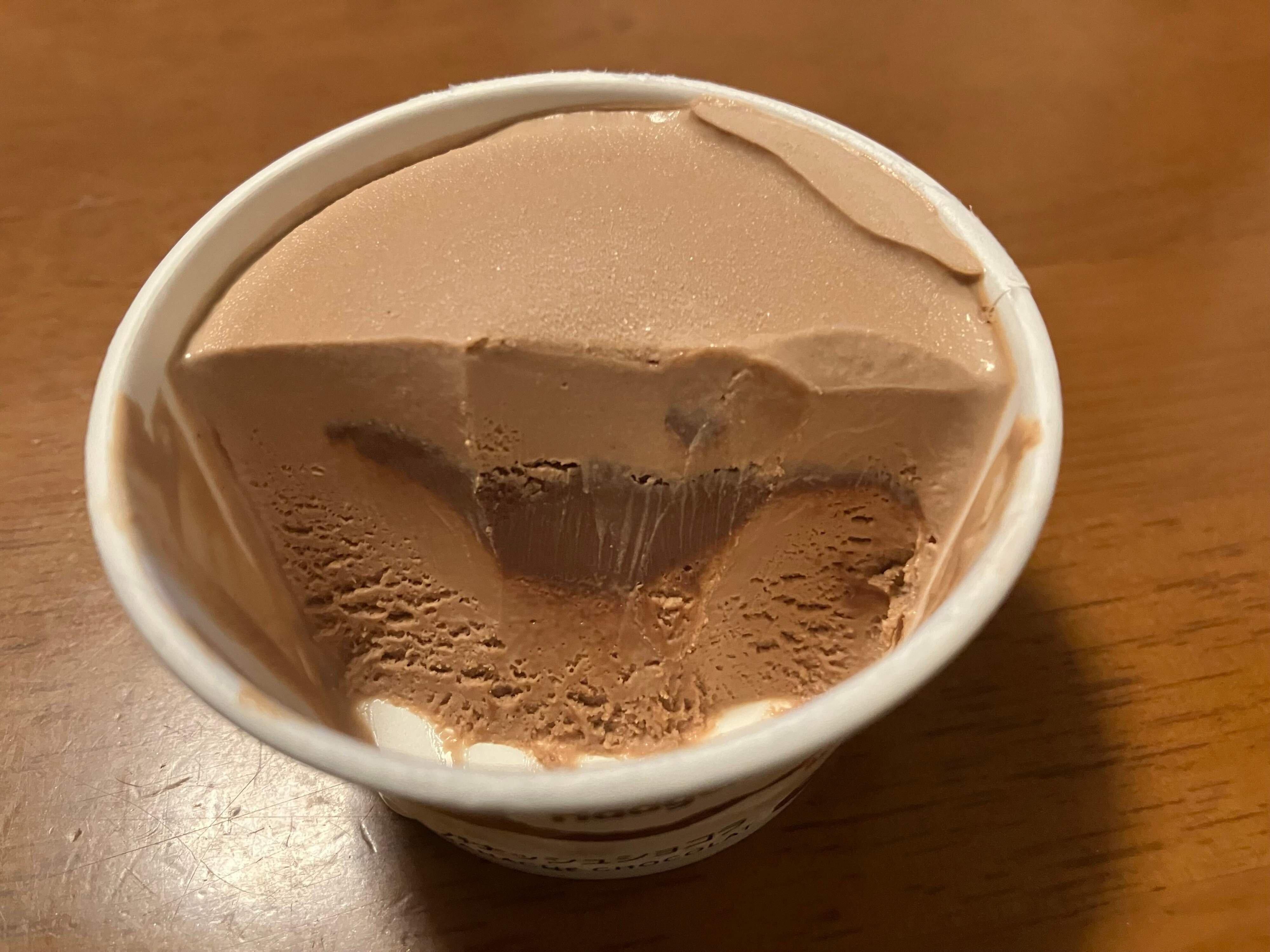 真ん中には濃密なガナッシュ