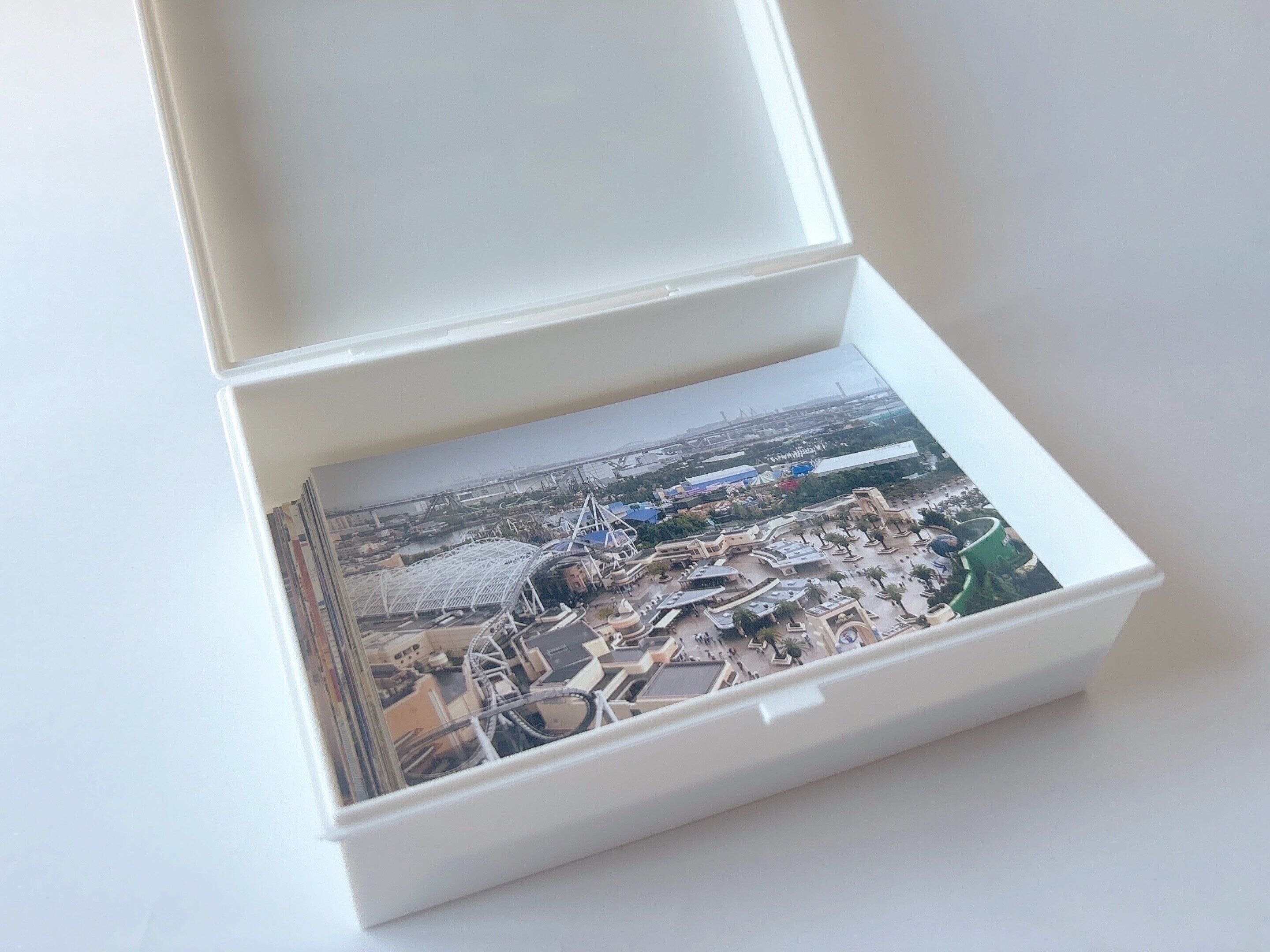 セリアディスプレイもできる収納ケースフォト