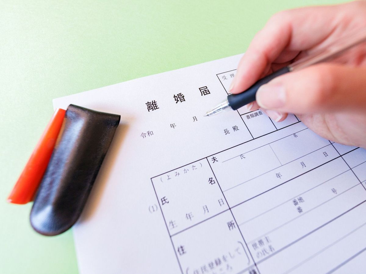 日本人は離婚通知を書く