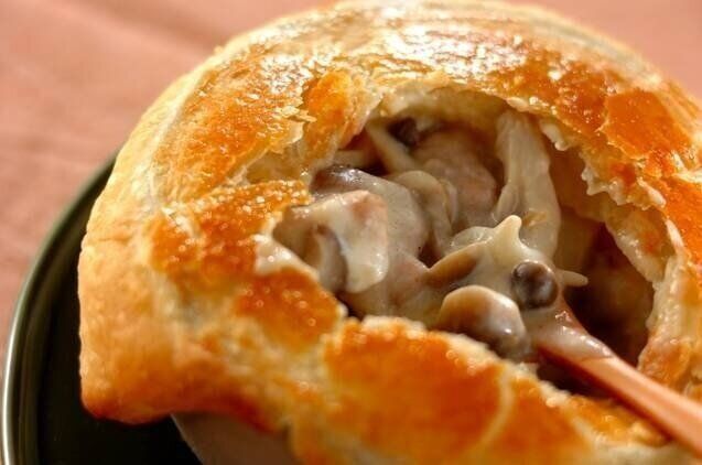 エリンギ入りキノコたっぷりポットパイ