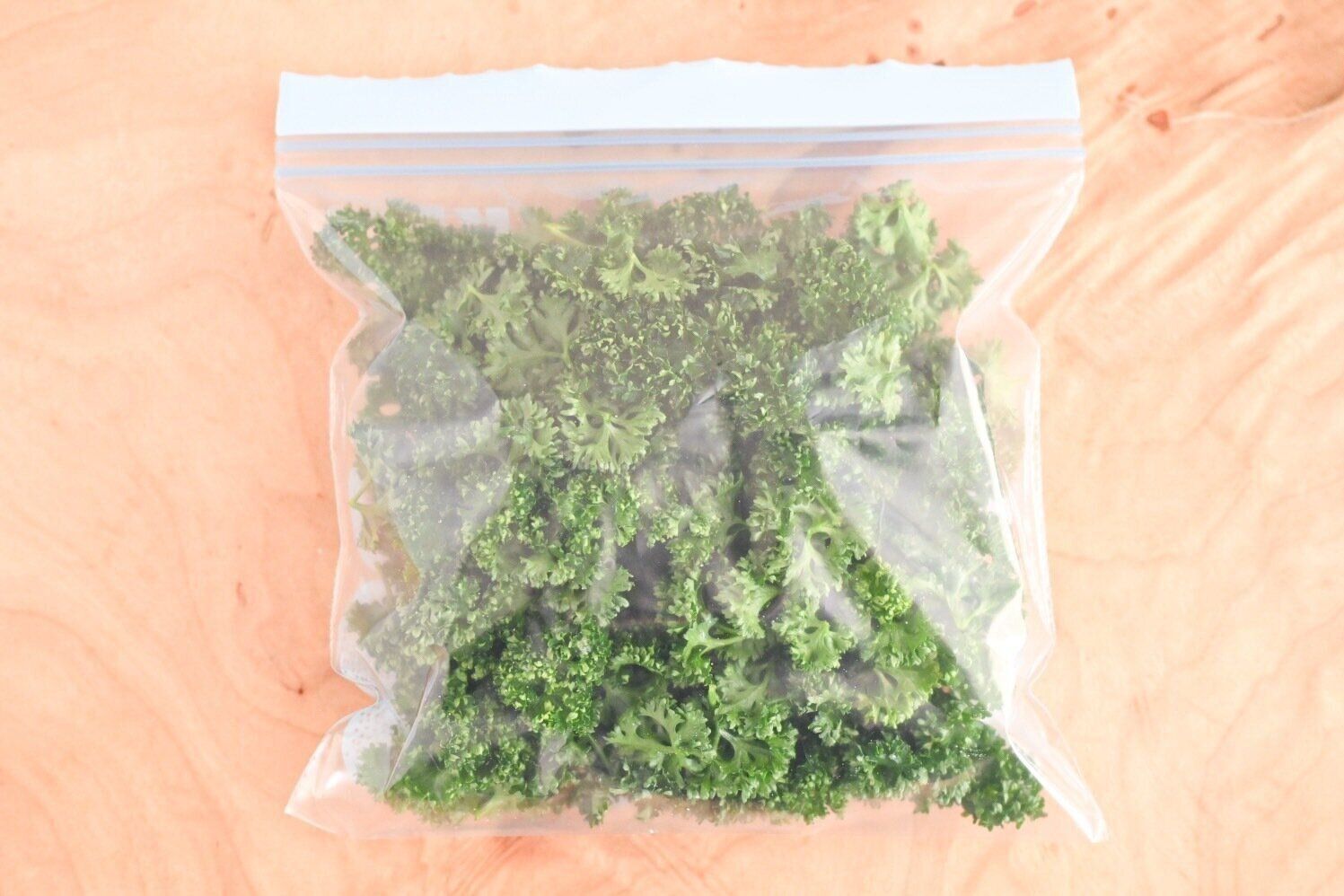 保存袋に入ったパセリ