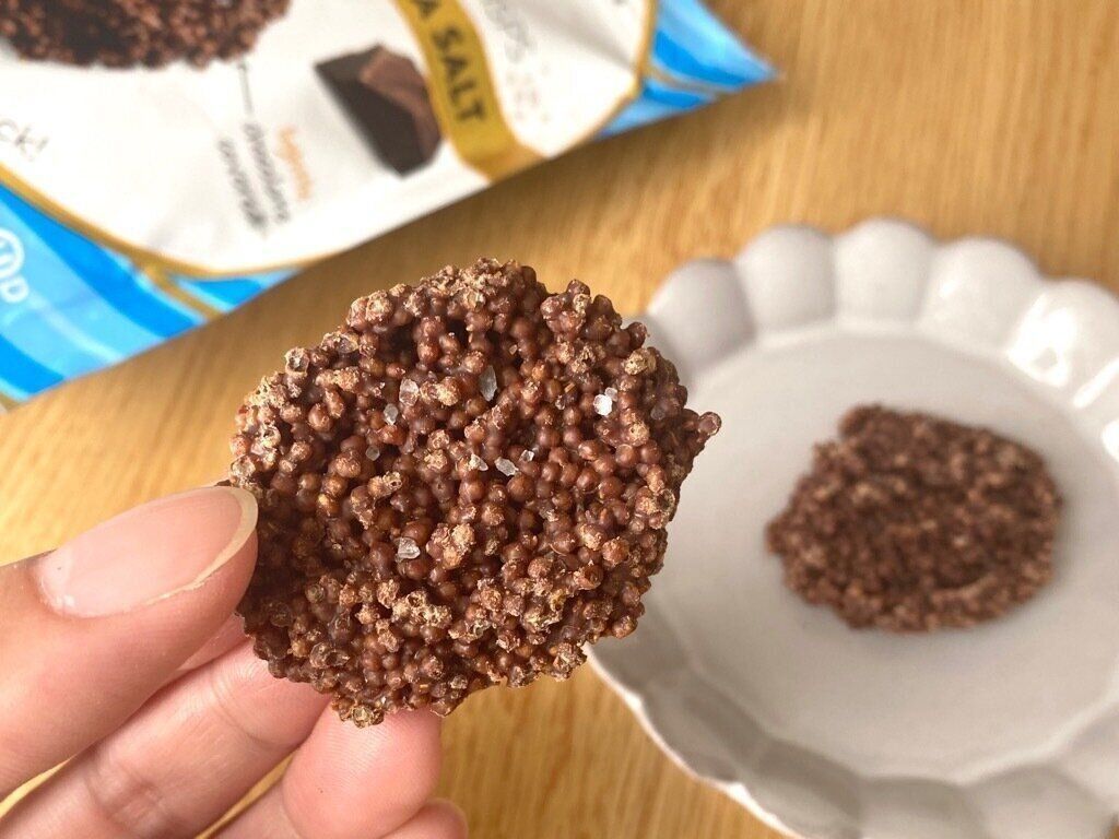 ダークチョコレートシーソルトキヌアクリスプ