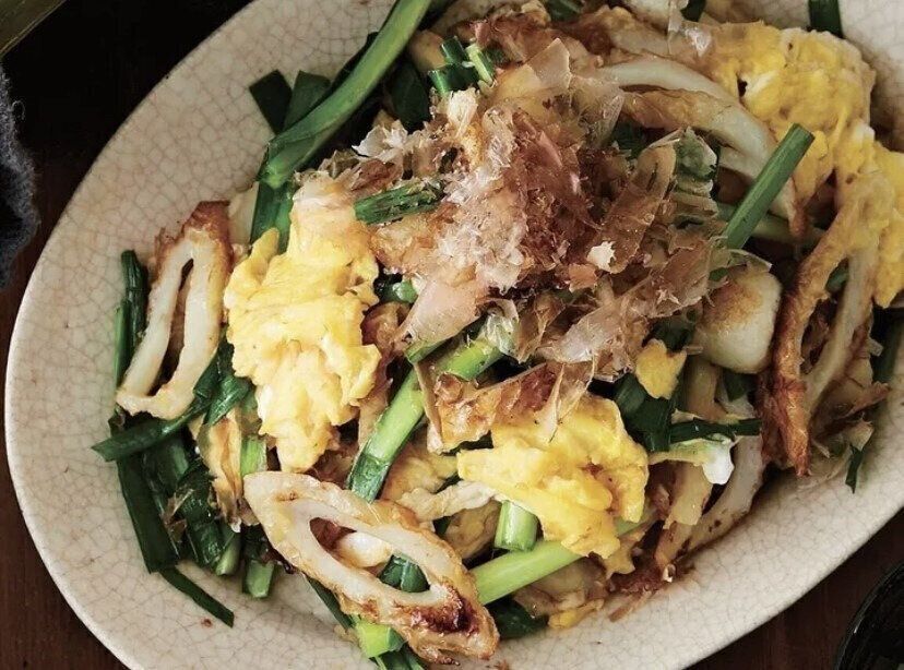 もう一品欲しいときに大活躍！ちくわとにらの卵炒め