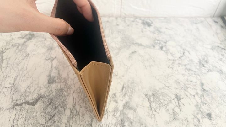 スリムウォレットケース JANコード:4550480564166