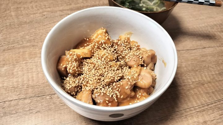 鶏肉と厚揚げ豆腐の中華風丼