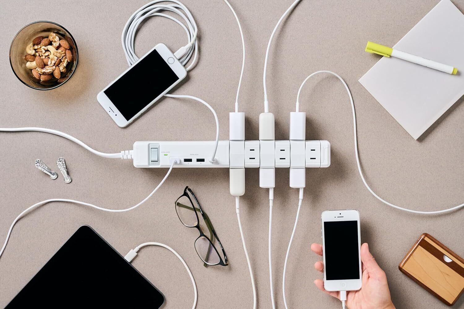 電源タップ　おしゃれ　USB