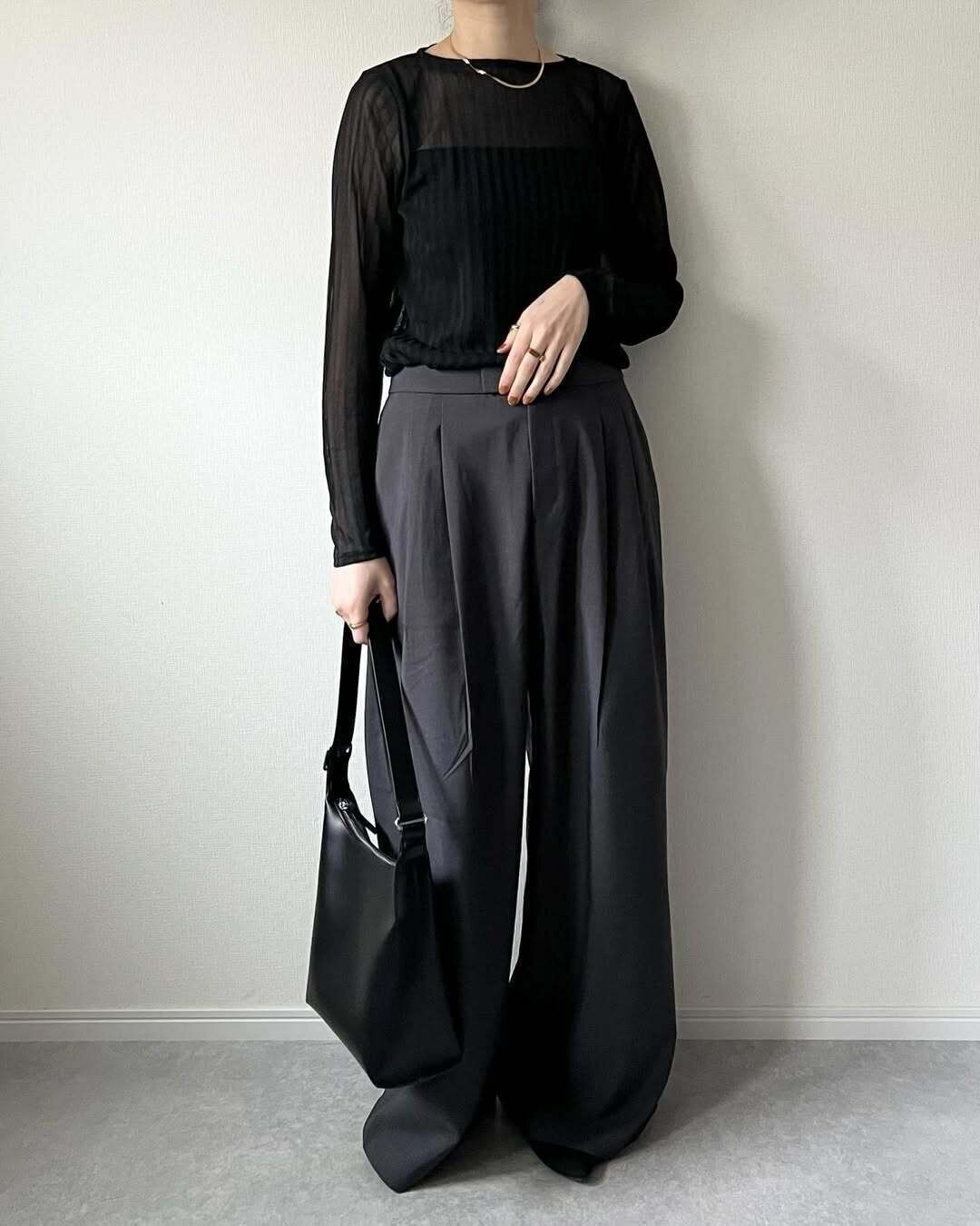 新品　タグ付き　タックワイドパンツ 底値新品タグ付きタックワイドパンツ完売FreeブラックDOUDOUドゥドゥ