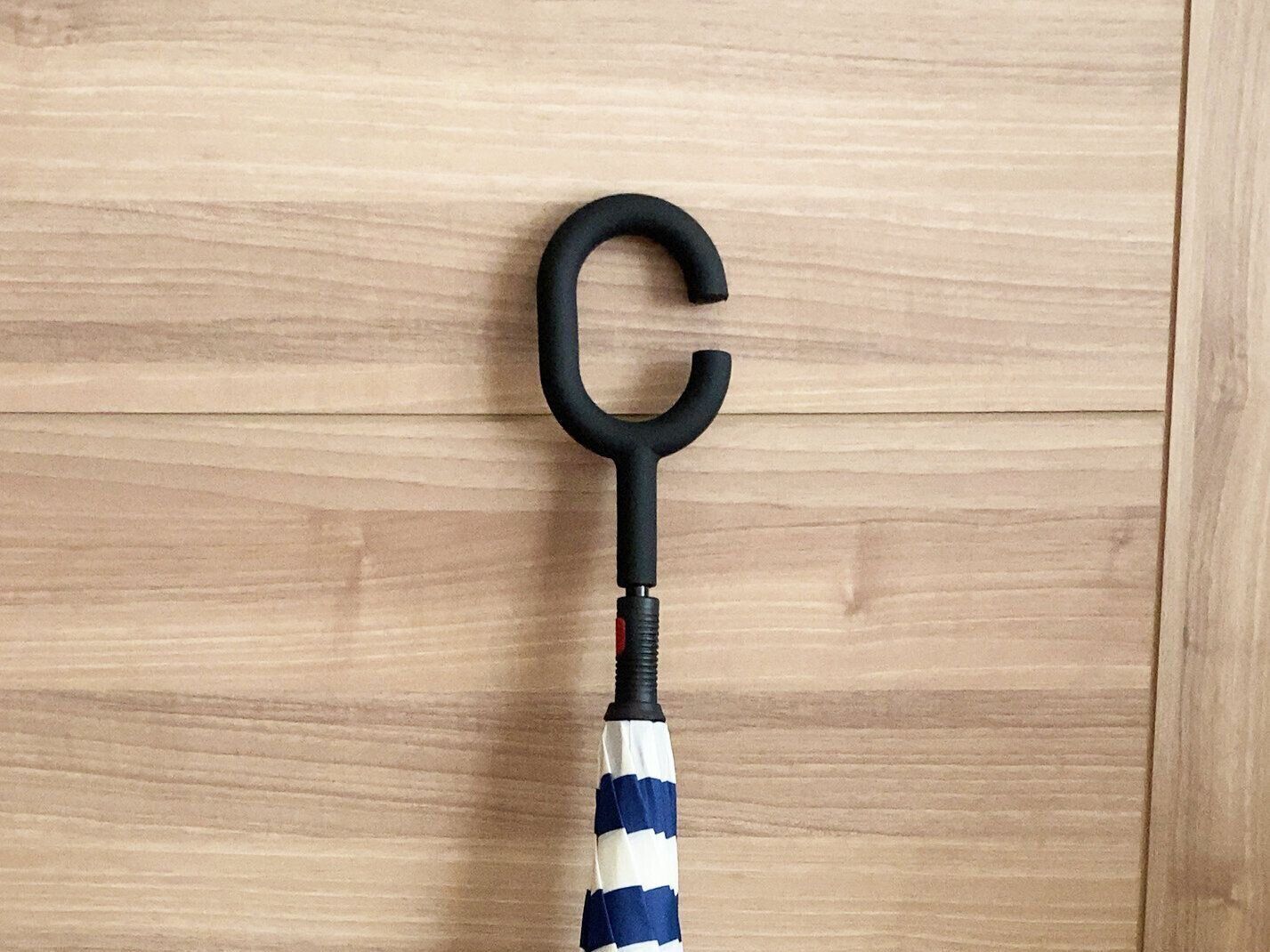 長傘嫌いな私が購入！3COINSで見つけた不思議な傘！