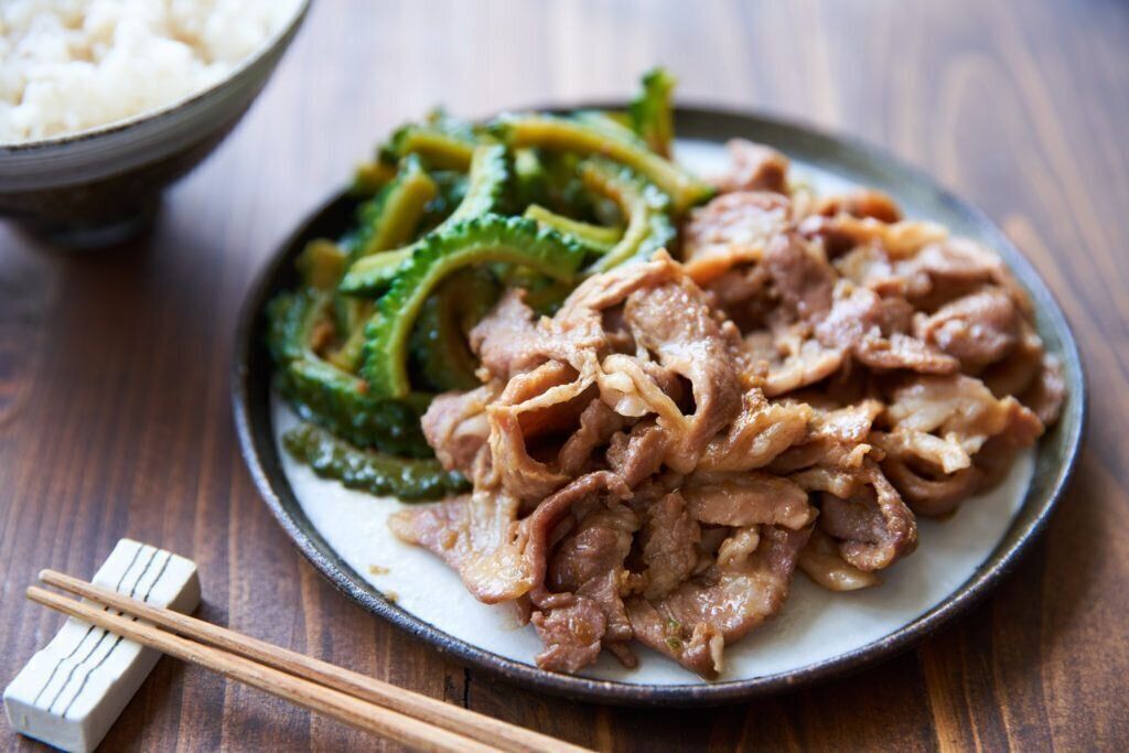 ゴーヤと豚の生姜焼き