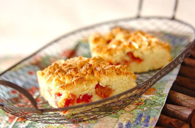 マンマの手作りルバーブのケーキ