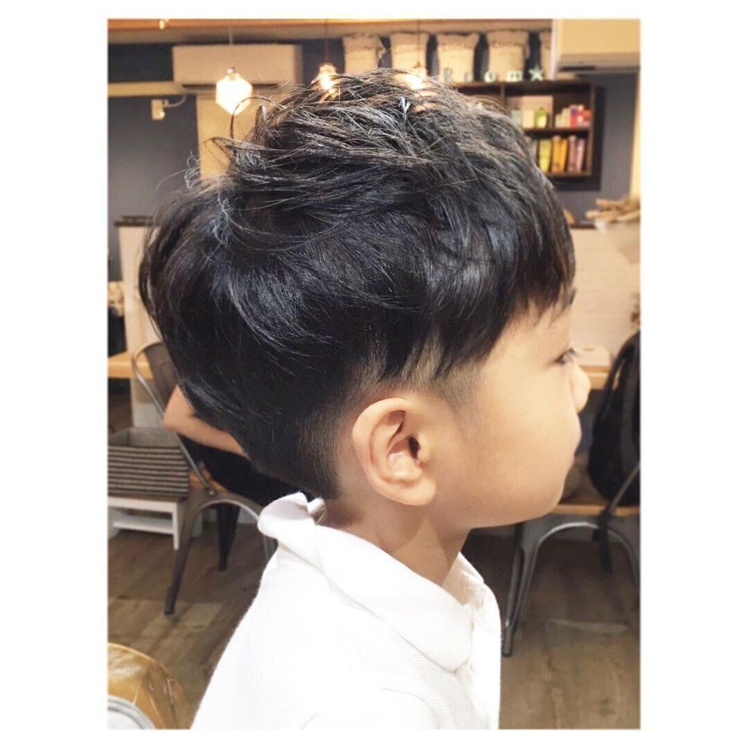 おしゃれ小学生男子の髪型・ヘアカタログ！控えめなツーブロックがかっこいい！