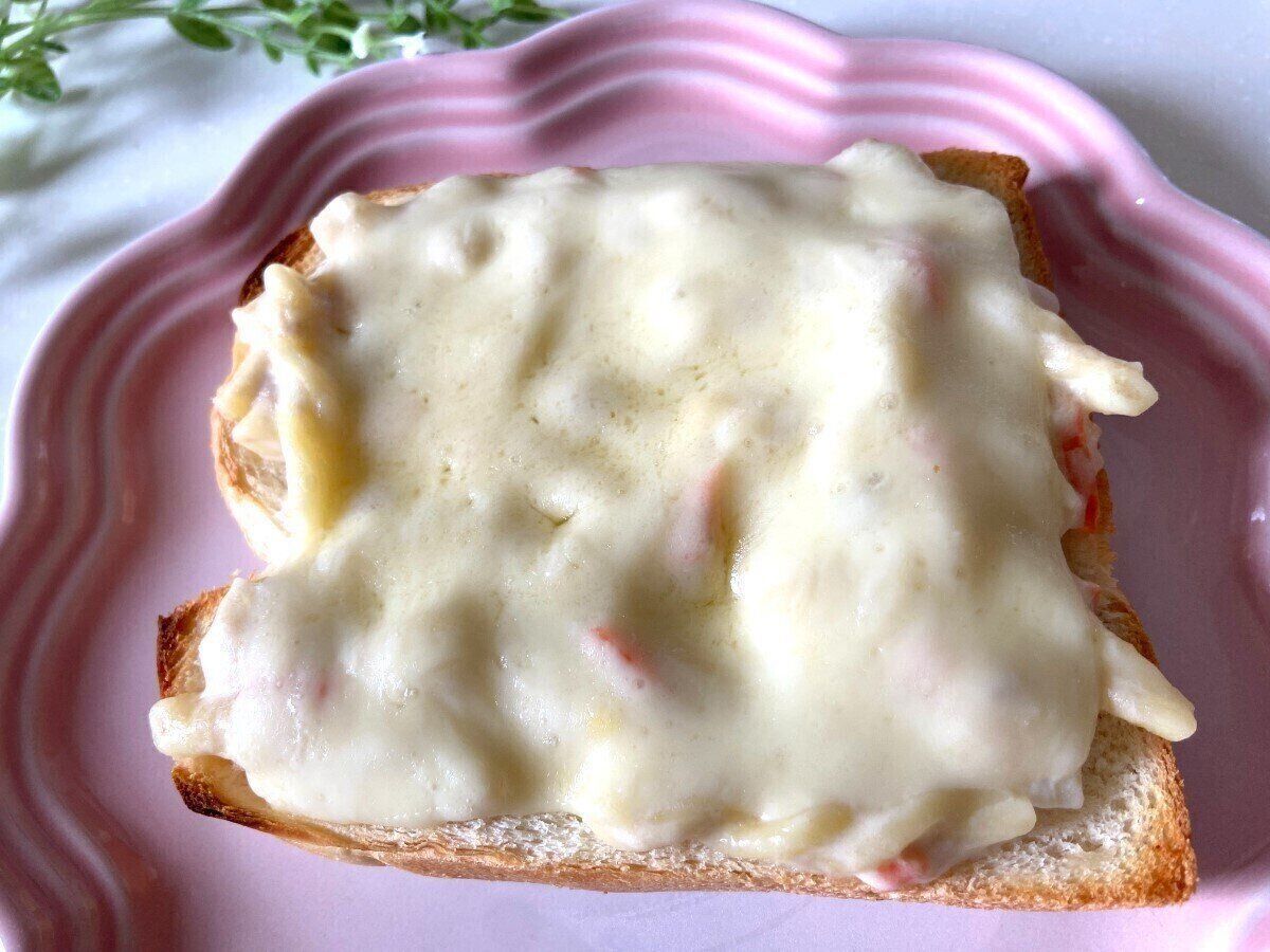 ツナマカロニトースト