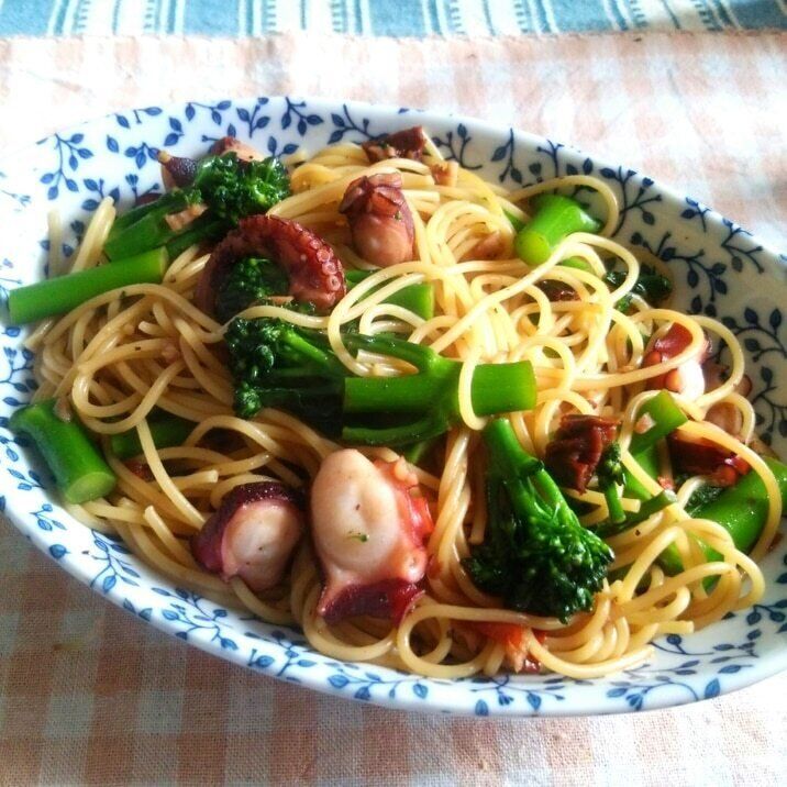 蛸とスティックセニョールのパスタ