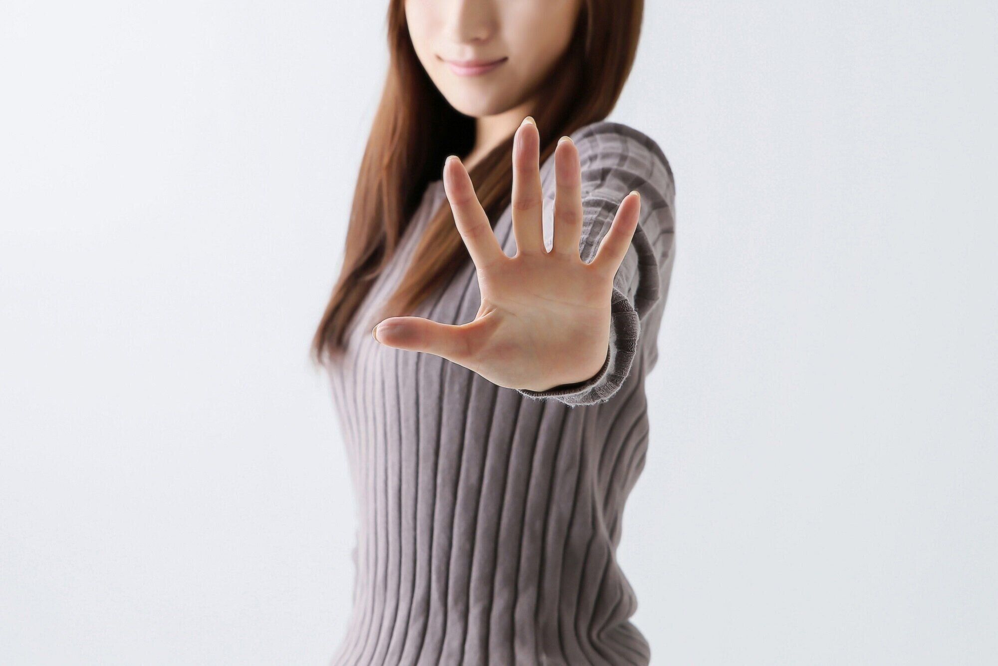 今すぐやめて！ゴキブリが住み着いてしまうNG習慣3つ