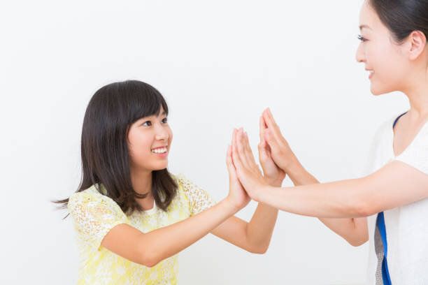 アジアの親と娘