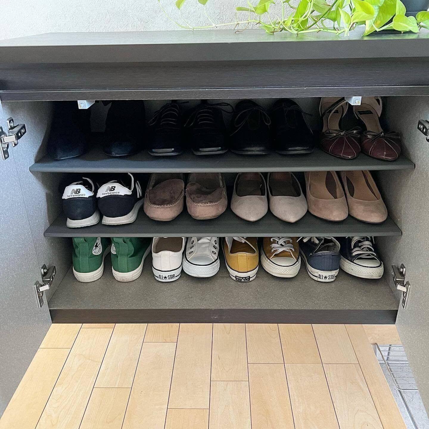 しまい方でスニーカーの収納力アップ