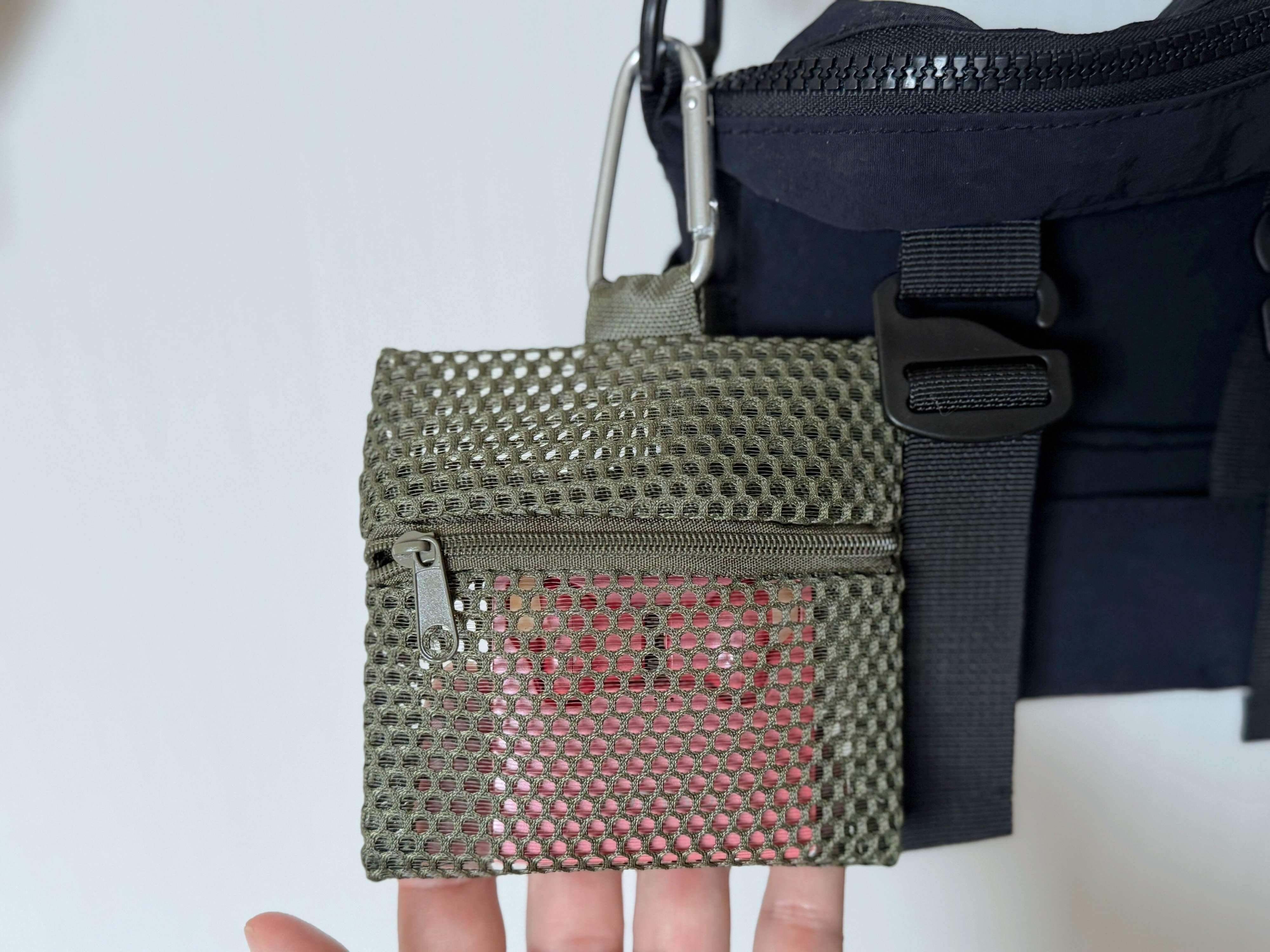 イヤホン入れに