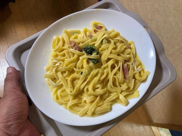 電子レンジの熱っ!火傷防止グッズ「熱くならない万能トレー」を試してみた