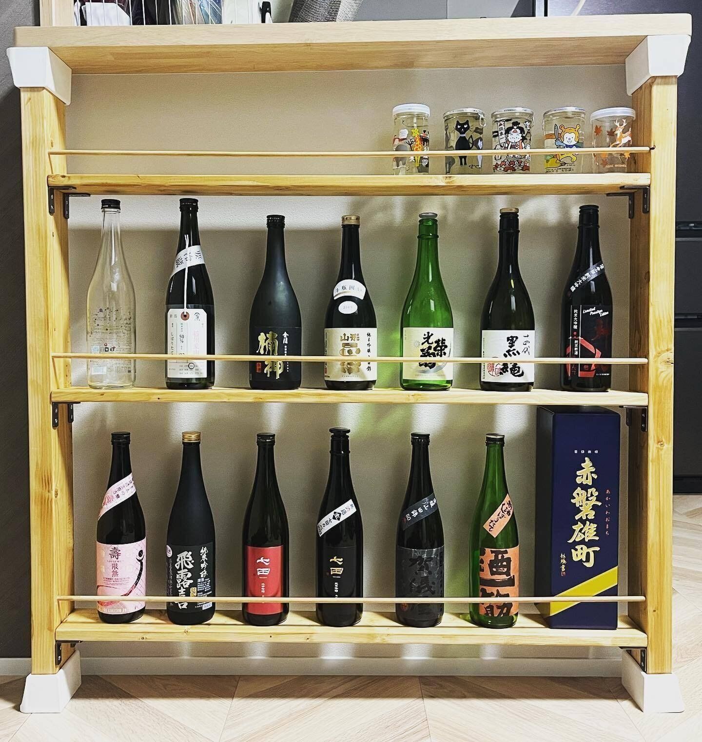 カウンターの下にお気に入りのコーナーをつくる