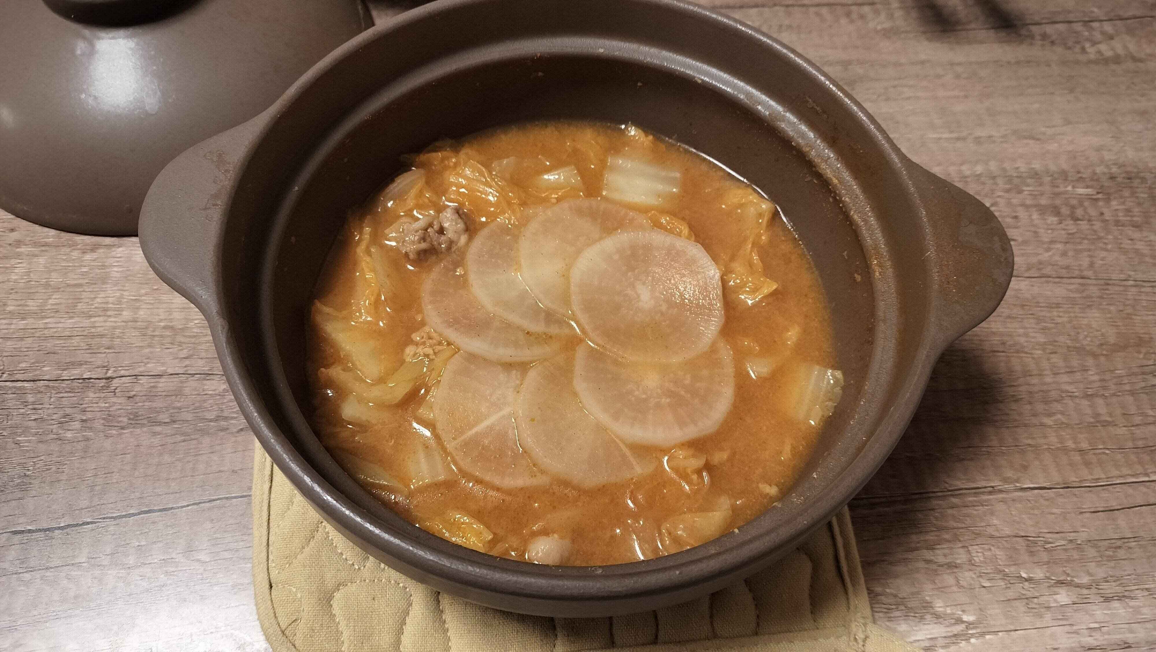 コチュジャンとコムタンで作った鍋