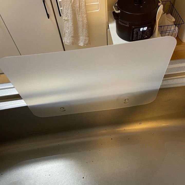 【ダイソー】シンクの水はね防止にぴったり